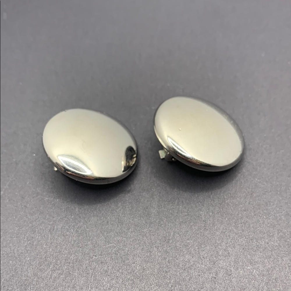 Vintage Marvella Silver Tone‎ Circle Clip-On Earrings Button Style